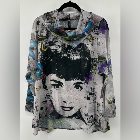 Postcard Tops - Artistic Y2K Retro Audrey Hepburn Butterfly Newspaper Print Cowl Neck Tunic Sz S